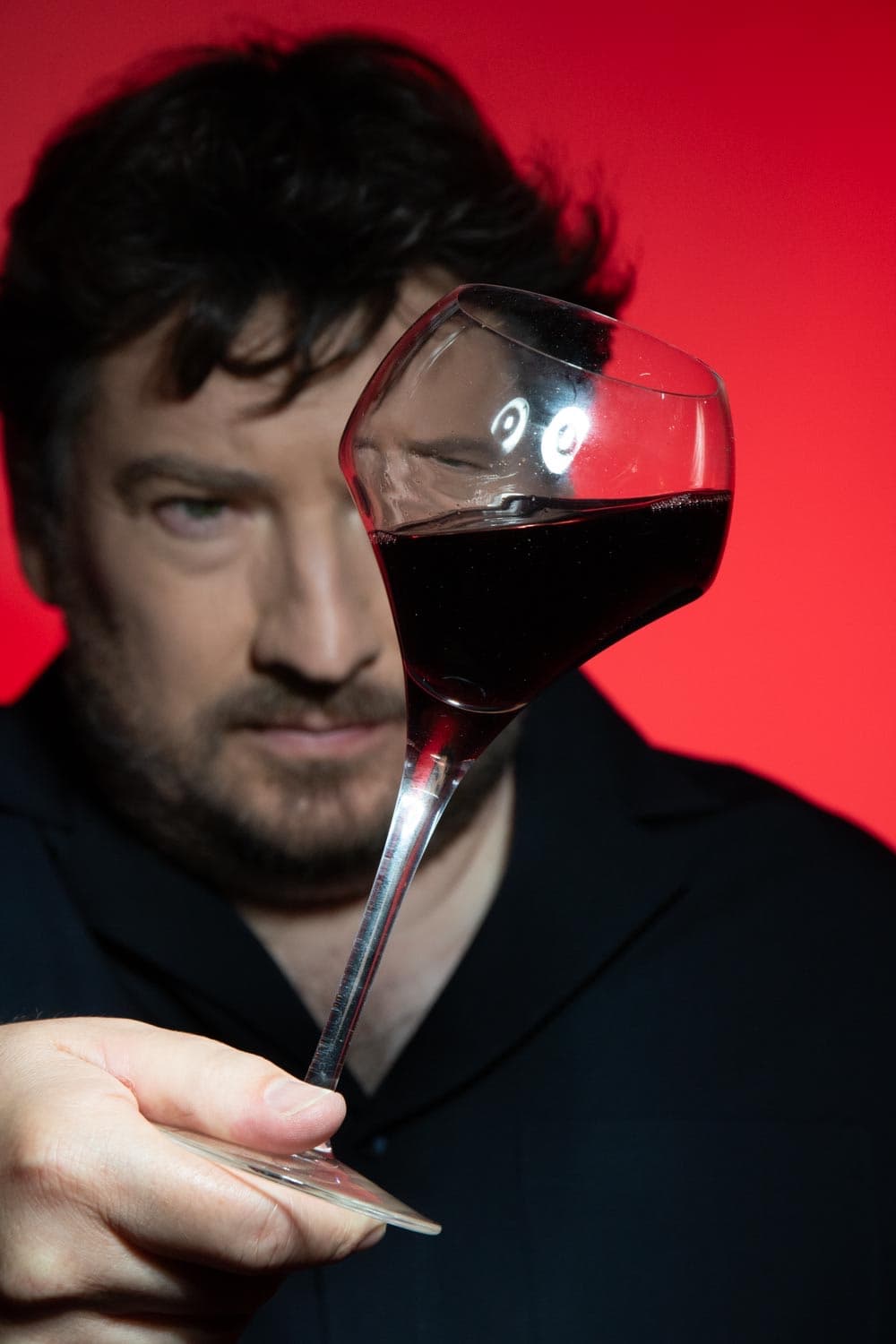 Dégustation de vin commentée lors d'une expérience Volcanique & Pimenté